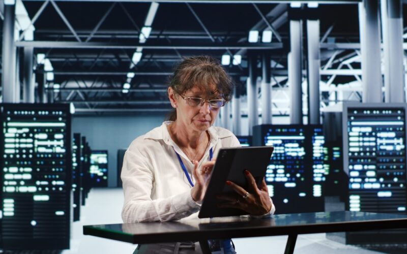 Database vs Data Warehouse